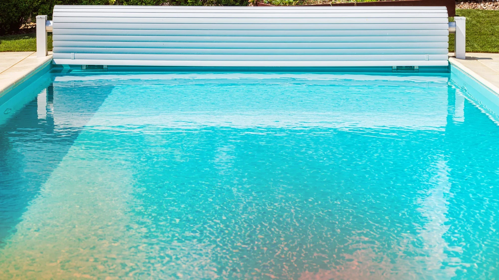 Pool Energy Savings: Using Pool Covers & Cool Covers to Lower Chemical Use