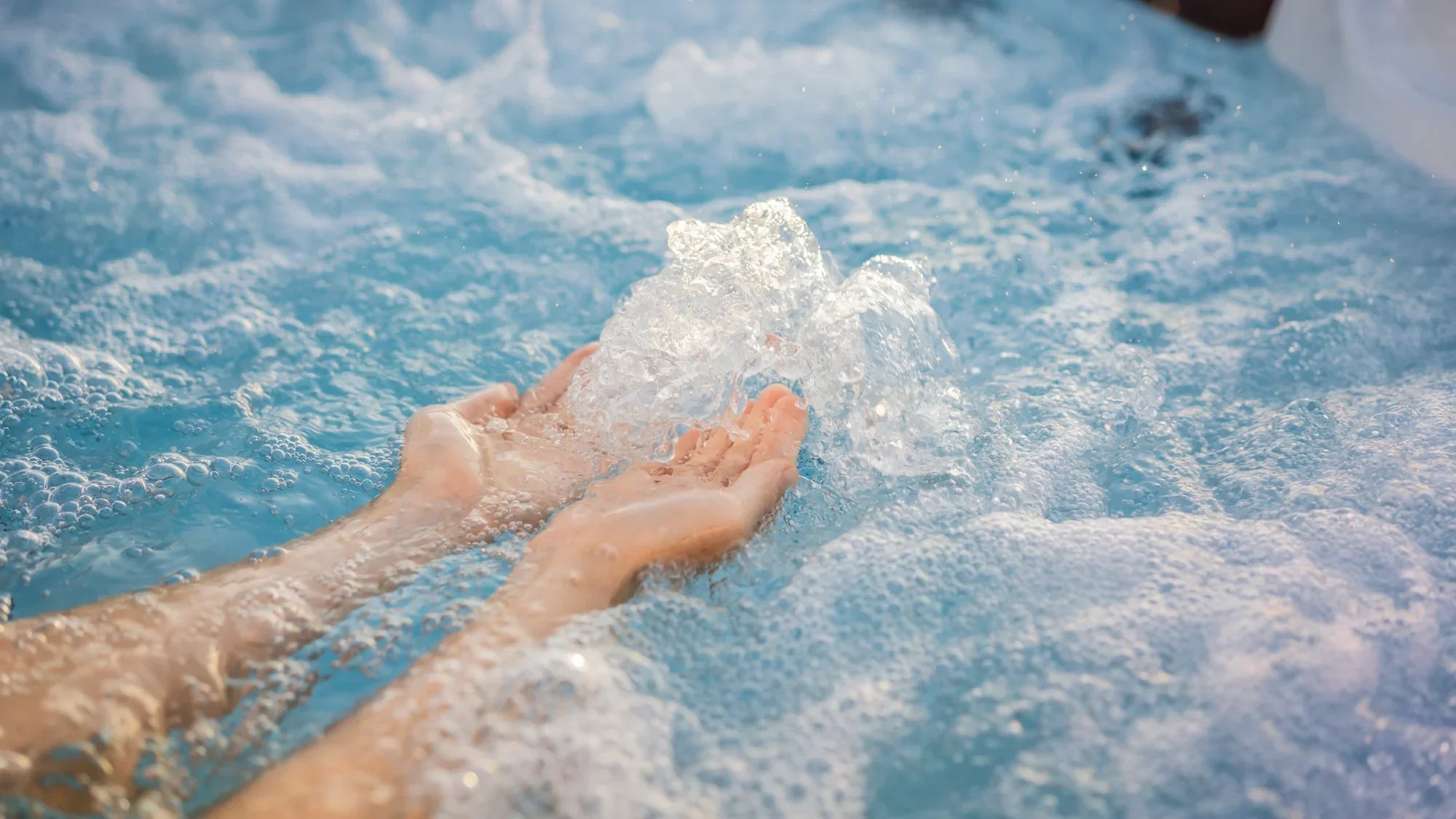 The Benefits of Using a FROG @ease Spa Mineral Cartridge in Your Hot Tub